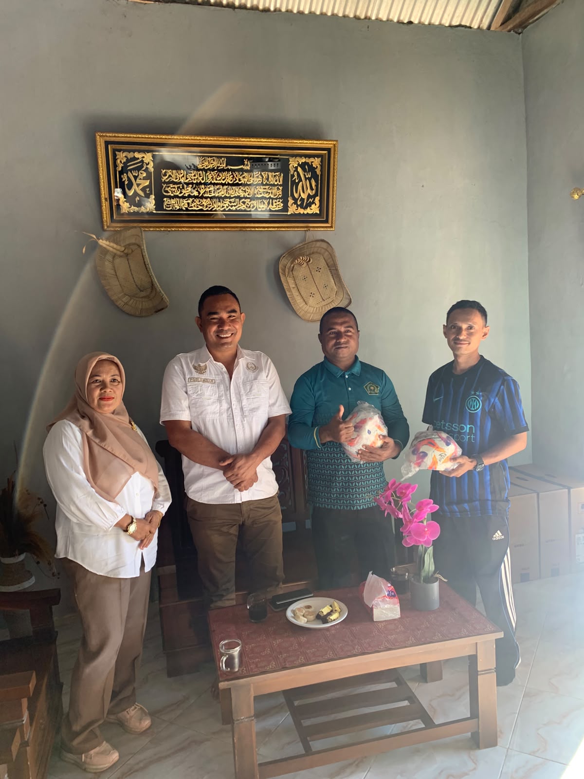 Dukung Pengembangan Bakat Sejak Dini, Ketua Askab PSSI Manggarai Barat Salurkan Bantuan Bola Futsal dan Gawang ke MTsN Manggarai Barat Dukung Pengembangan Bakat Sejak Dini, Ketua Askab PSSI Manggarai Barat Salurkan Bantuan Bola Futsal dan Gawang ke MTsN Manggarai Barat